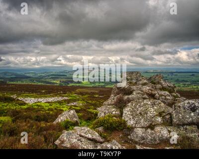 Ciel noir sur les Stiperstones, Shropshire, Angleterre Banque D'Images