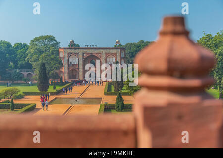 La porte menant à l'ouest du Taj Mahal Banque D'Images