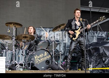 19 mai 2019 - Columbus, Ohio, États-Unis - GETHIN DAVIES et JED ELLIOTT du framework Struts durant la Sonic Temple Festival de musique au stade de MAPFRE à Columbus, Ohio (crédit Image : © Daniel DeSlover/Zuma sur le fil) Banque D'Images