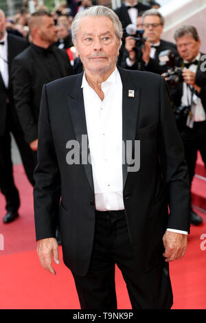 Cannes. 19 mai, 2019. Alain Delon arrive à la première de ' ' une vie cachée pendant les 2019 Festival du Film de Cannes le 19 mai 2019 au Palais des Festivals à Cannes, France. ( Crédit : Lyvans Boolaky/Espace d'image/media Punch)/Alamy Live News Banque D'Images