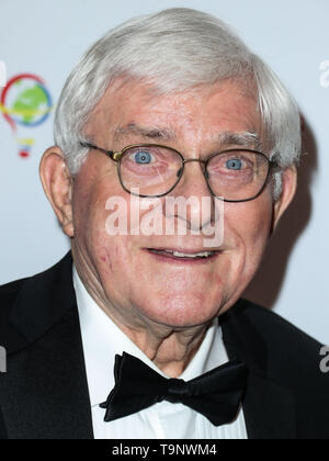 BEVERLY HILLS, LOS ANGELES, CA, USA - Le 19 mai : Phil Donahue arrive à l'icône américaine Awards 2019 qui a eu lieu au Beverly Wilshire Four Seasons Hotel le 19 mai 2019 à Beverly Hills, Los Angeles, Californie, États-Unis. (Photo par Xavier Collin/Image Press Office) Banque D'Images