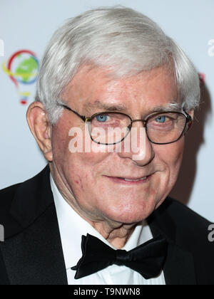 BEVERLY HILLS, LOS ANGELES, CA, USA - Le 19 mai : Phil Donahue arrive à l'icône américaine Awards 2019 qui a eu lieu au Beverly Wilshire Four Seasons Hotel le 19 mai 2019 à Beverly Hills, Los Angeles, Californie, États-Unis. (Photo par Xavier Collin/Image Press Office) Banque D'Images