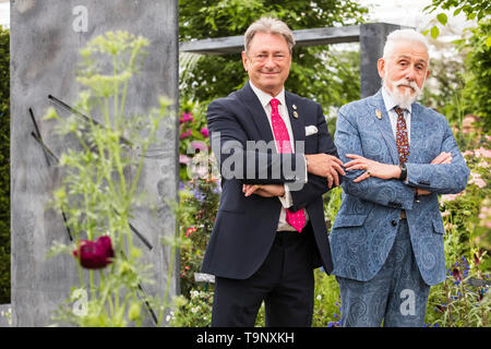 Londres, Royaume-Uni. 20 mai 2019. Alan Titchmarsh et Sir Roy Strong à la vie vivaces Jardin. Appuyez sur Jour à la 2019 RHS Chelsea Flower Show. Photo : Bettina Strenske/Alamy Live News Banque D'Images