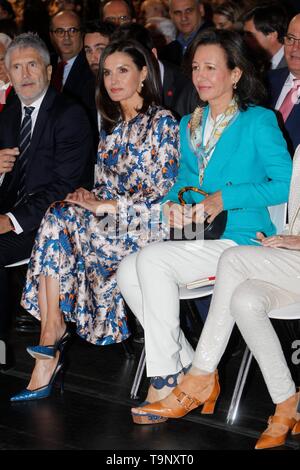 Madrid, Espagne. 20 mai, 2019. Reine Letizia Ortiz pendant 11 édition de "Proyectos Sociales de Banco Santander " 2019 awards à Madrid le lundi , 20 mai 2019. Appuyez sur Cordon Cordon Crédit : Presse/Alamy Live News Banque D'Images