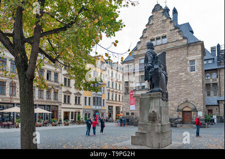 Leipzig, Allemagne - Octobre 2018 : statue de Johann Sebastian Bach, célèbre compositeur de musique, à l'église St Thomas de Leipzig, Allemagne Banque D'Images