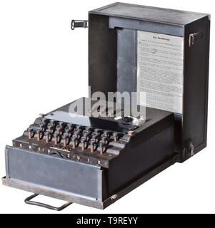 Un 'I' allemand Enigma machine de chiffrement, 1944, l'armée dans l'étui original appareil nombre 'UN' 01891, 20e siècle, fabriqué uniquement à Editorial-Use Banque D'Images