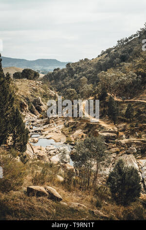 Gold Mill ruins à Adelong Tumut Falls, près de Nouvelle Galles du Sud Banque D'Images