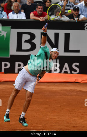 Jan de Lennard Struff Allemagne sert pendant le match gagné contre Grigor Dimitrov Bulgarie Roma 14/05/2019 Foro Italico Internazionali BNL d'Ita Banque D'Images