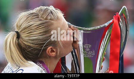 BUDAPEST, HONGRIE - 18 MAI : Ada Hegerberg kiss de l'Olympique Lyonnais au cours de l'Trophée des femmes de l'UEFA Champions League entre l'Olympique Lyonnais Banque D'Images