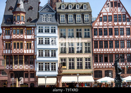 Le Ršmer, à l'Hôtel de ville de Frankfurt am Main, Ršmerberg Platz, symbole de la ville, rangées de maisons, Samstagsberg Banque D'Images