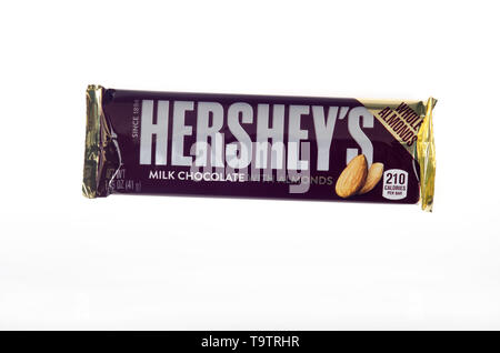 Barres au chocolat au lait HERSHEY'S avec amandes Banque D'Images