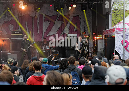 Québec,Canada. Groupe de punk rock canadien, les GUTTER DEMONS effectuer en direct sur scène pendant le Pouzza Fest de Montréal. Banque D'Images
