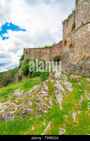 Rocchettine, Torri in Sabina (Italie) - Les ruines d'un village médiéval au coeur de la Sabina, région du Latium, avec château détruit Banque D'Images