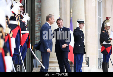 Paris, France. 20 mai, 2019. Le président français, Emmanuel Macron (3e R) se réunit avec les visites du Président du Conseil européen, Donald Tusk à l'Elysée à Paris, France, le 20 mai 2019. Credit : Gao Jing/Xinhua/Alamy Live News Banque D'Images