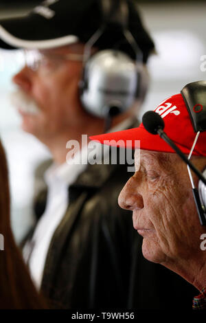 Barcelone, Espagne. Le 11 mai, 2013. Sport Automobile : Championnat du Monde de Formule 1 de la FIA 2013, Grand Prix d'Espagne, Dieter Zetsche, Président de Daimler AGNiki Gestion Lauda (AUT, Mercedes AMG Petronas F1 Team), l'utilisation de crédit dans le monde entier | : dpa/Alamy Live News Banque D'Images