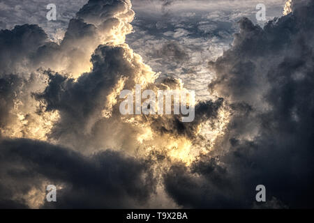 Cette image montre les Maldives photographié sur un avion à partir de ci-dessus. Vous pouvez voir le ciel et les nuages Banque D'Images