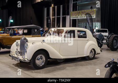 Un Bentley Mk VI blanc de 1947-1952 exposé à Tamworth Australie le 2019 mai. Banque D'Images