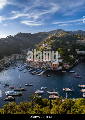 Oeil à Portofino, Golfo Paradiso, Gênes, La Riviera du Levant Tu, Ligurie, Italie, Europe, Blick auf Portofino, Provinz Genua, Riviera di Levan Banque D'Images