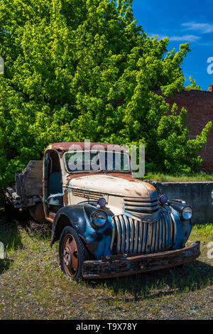 Reprise de Dave's vieux camion de collecte de sauvetage dans Sprague, l'État de Washington, USA [pas de biens : disponible uniquement pour les licences d'édition] Banque D'Images