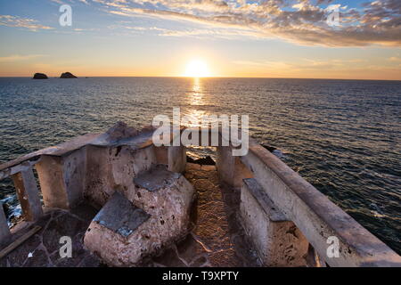 Célèbre promenade de bord de mer (Mazatlan El Malecon) avec les points de vue et les paysages pittoresques de l'océan Banque D'Images