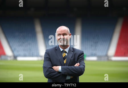 Nouvelle Écosse manager Steve Clarke au cours de la conférence de presse à Hampden Park, Glasgow. Banque D'Images