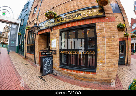 Le Musée Pub, Orchard Square, Sheffield, fisheye view Banque D'Images