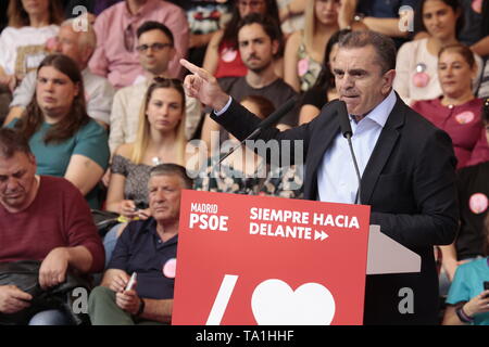 21 mai 2019 - Getafe, Espagne - José Manuel Franco, secrétaire général du PSOE Madrid vu au cours d'une conférence des parties de la conférence.Party PSOE dans le visage de régional, local et aux élections européennes le 26 mai en Espagne avec la participation de Pedro SÃ¡Sánchez (le premier ministre espagnol), Iratxe Garcia (PSOE), l'eurodéputé de Ãngel Gabilondo (candidat à la présidence de la région de Madrid pour les élections régionales du 26 mai), José Manuel Franco (secrétaire général du PSOE de Madrid) et Santiago Llorente (maire de Leganés). D'autres politiciens socialistes tels que Dolores Delgado ou Raf Banque D'Images