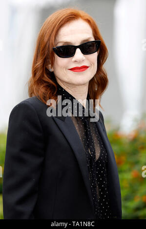 Isabelle Huppert au 'Frankie' photocall pendant le 72e Festival du Film de Cannes au Palais des Festivals le 21 mai 2019 à Cannes, France Banque D'Images