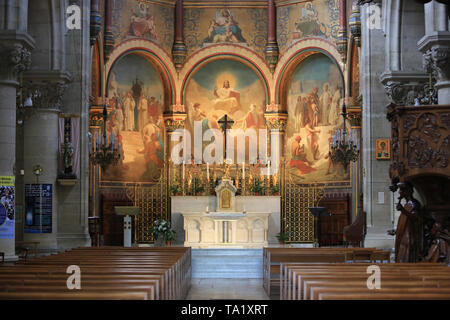 Choeur. Eglise de Boulogne-Billancourt. Saint-Cloud. Chorale. Eglise Saint Clodoald. Saint-Cloud. Banque D'Images