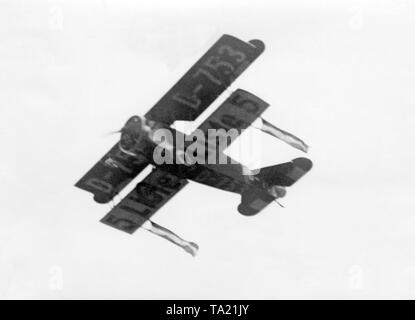 Sollicitation de la Parti National du Peuple allemand (DNVP) dans un avion à l'occasion de l'élection du Reichstag. Banque D'Images