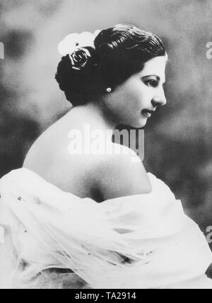 Mata Hari, de son vrai nom : Margaretha Geertruida ZELLE (1876-1917), un célèbre espion de l'Allemagne pendant la Première Guerre mondiale. La photo montre son danseur qu'une boîte de nuit à Paris en 1905. La néerlandaise a été condamné à mort par un tribunal militaire français et abattu à Vincennes, près de Paris en 1917. Banque D'Images
