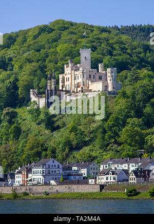 Château de Stolzenfels, palais néo-gothique dans la ville Coblence, site du patrimoine mondial de l'UNESCO, Vallée du Haut-Rhin moyen, Rhénanie-Palatinat, Allemagne Banque D'Images