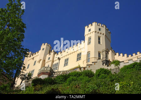 Château de Stolzenfels, palais néo-gothique dans la ville Coblence, site du patrimoine mondial de l'UNESCO, Vallée du Haut-Rhin moyen, Rhénanie-Palatinat, Allemagne Banque D'Images