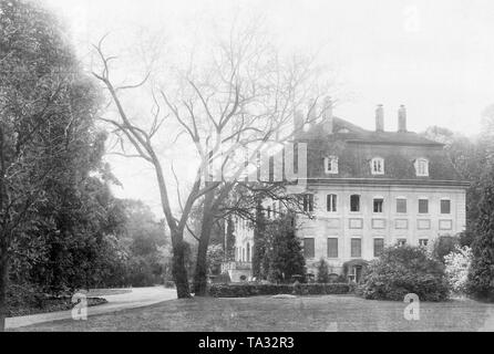 Château près de Cottbus Branitz, la Prusse. Vue de la salle où le prince Hermann von Pueckler-Muskau est mort. Il était celui de l'aménagement du parc de Branitz. Banque D'Images