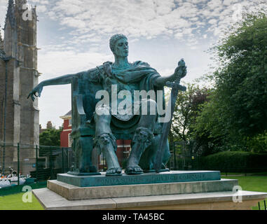 Statue de l'empereur Constantin le Grand à la cathédrale de York, où il a été proclamé dans 306ad Banque D'Images