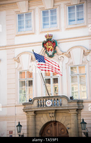 République tchèque, Prague 16-04-2019 : Ambassade des Etats-Unis à Prague. Milieu shot Banque D'Images