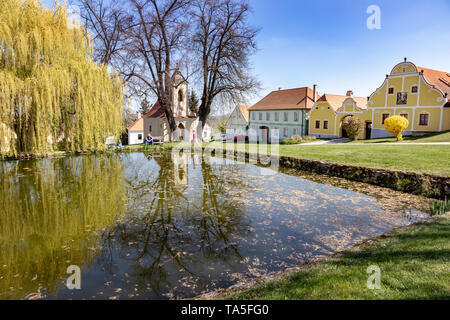 Vesnická památková - zóna vesnice Dobšice, Holašovic u Jizni Cechy, Ceska Republika / Dobsice Holasovice, village près de la Bohême du Sud, République Tchèque Banque D'Images