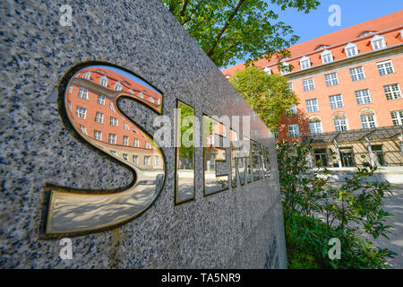 Vous misez, Siemens AG, bâtiment administratif, Nun's dam 101, avenue Siemensstadt, Spandau, Berlin, Allemagne, Logo, Verwaltungsgebäude, Nonnendammallee Banque D'Images