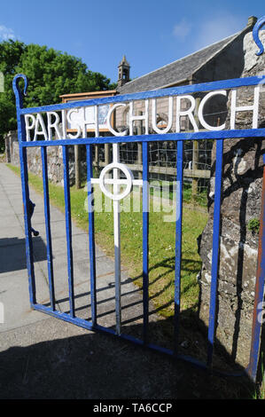 Photo de la porte d'entrée en fer de l'église paroissiale de l'île d'Iona en Ecosse Banque D'Images