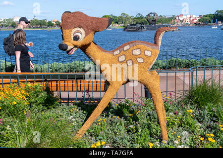 ORLANDO, USA. 29ème Avril 2019 : Bambi topiary affichage figure sur l'affichage à Disney World Banque D'Images