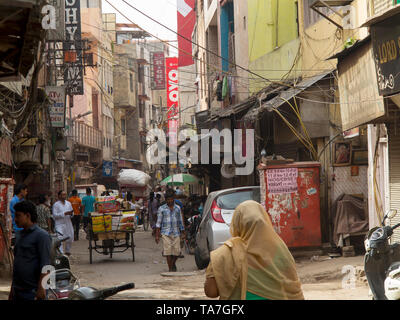 Scène de rue à Sangatrashan Bazar, New Delhi, Inde Banque D'Images