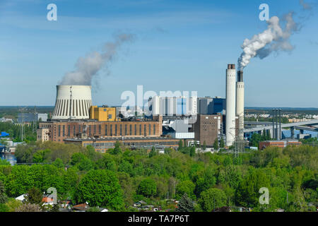 Power station Reuter ouest (derrière) et le travail d'alimentation chauffage Reuter (devant), Siemensstadt, Spandau, Berlin, Allemagne, Kraftwerk Reuter (Ouest hinten) un Banque D'Images