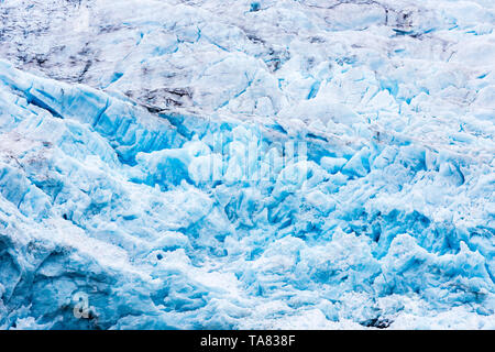 Au bord du glacier Nordenskiöldbreen près de Pyramiden, sur la côte du Billefjord, Svalbard. La Norvège Banque D'Images