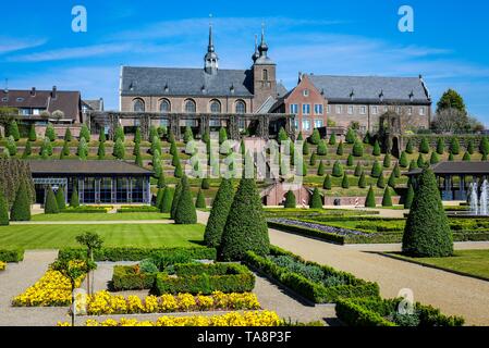 Kamp monastère avec terrasse jardin, Kamp-Lintfort, Ruhr, Bas-rhin, Rhénanie du Nord-Westphalie, Allemagne Banque D'Images