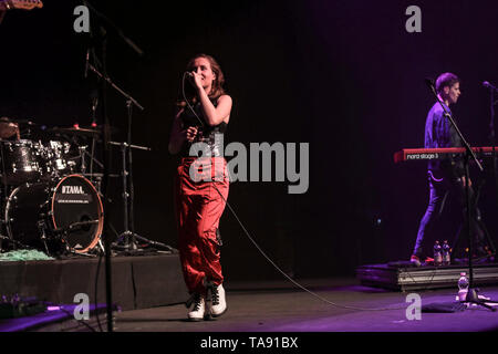 Alice Merton a présenté son premier album 'Mint' à l'Auditorium Parco della Musica à Rome. Banque D'Images