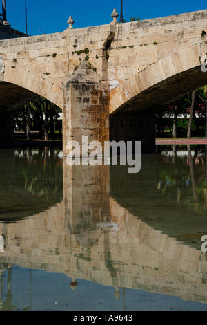 Valence, Espagne. Le 6 février 2019. Mariée de la mer (Puente del Mar). Le Jardin de Turia (Jardin de Turia) Banque D'Images