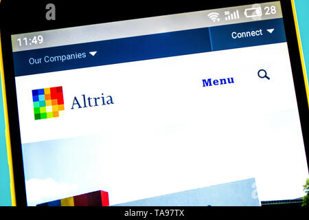 Berdiansk, Ukraine - 10 mai 2019 : Editorial de Altria Group Page d'accueil du site. Altria Group logo visible sur l'écran du téléphone. Banque D'Images