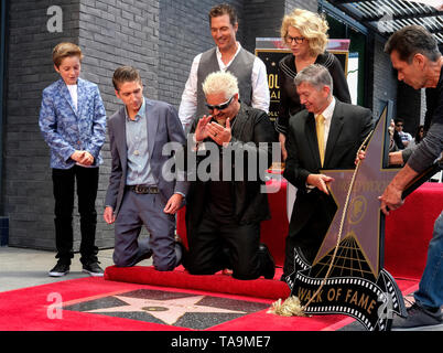 Los Angeles, USA. 22 mai, 2019. Restaurateur Guy Fieri assiste à sa Walk of Fame de Hollywood Star Cérémonie à Los Angeles, aux États-Unis, le 22 mai 2019. Credit : Zhao Hanrong/Xinhua/Alamy Live News Banque D'Images