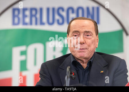 Turin, Piémont, Italie. 23 mai, 2019. Silvio Berlusconi lors de la conférence de presse pour la campagne électorale pour la présentation de la liste de Forza Italia candidats pour les élections régionales du Piémont et des élections européennes. Credit : ZUMA Press, Inc./Alamy Live News Banque D'Images