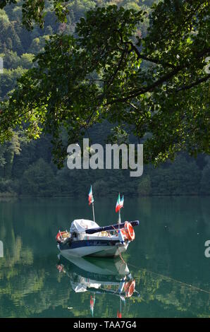 Lacs de Monticchio sur le mont Vulture (Basilicate, Italie) Banque D'Images